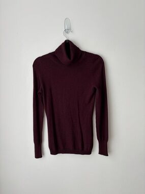 Cashmere by Chow Silk Cashmere Turtleneck Sweater Burgundy Fitted Knit Soft Lux